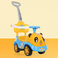 Trottinette à quatre roues pour enfants avec poignée de poussée, garde-corps, pédale, trottinette à torsion pour les enfants de 1 à 3 ans avec lumières et musique