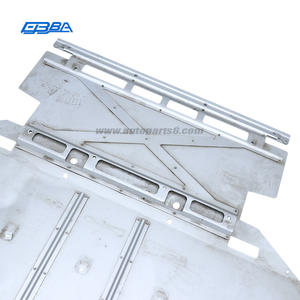 Protector Inferior del Depósito de Agua para Automóvil, Piezas de Repuesto Desmontadas de Primera Calidad para Lotus Emira 2021-2025 OE 8890656282 - Product Image 5