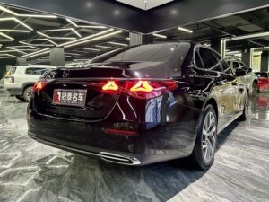 <span class=keywords><strong>Mercedes</strong></span>-Benz <span class=keywords><strong>Clase</strong></span> <span class=keywords><strong>E</strong></span> Sedán 2024 al por Mayor, Nuevo Motor <span class=keywords><strong>Híbrido</strong></span> Turbo Eficiente en Combustible, Automático, Control de Crucero Adaptativo, Tracción en las Cuatro Ruedas, Volante a la Izquierda, Color Oscuro R21 - Product Image 5