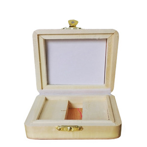 Slide <b>holder</b> with rounded corners to prevent hand injury; laboratory consumables and instruments. - Product Image 4