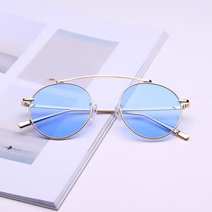 Gafas de Sol Redondas con Marco Azul Océano, Protección UV400 Dorada, Unisex, Estilo Ovalado, Tipo 3, Lentes AC J1-8804 - Product Image 1