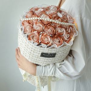 Ramo de rosas rojas y azules de hielo roto de estilo fragante pequeño para enviar a novia, amiga, esposa, Flor de jabón, Día de San Valentín - Product Image 2