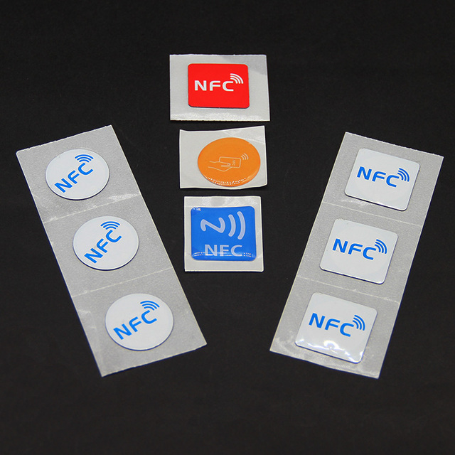 Adhesive RFID Rewritable Mini NfC Inlay Labels Small RFID Sticker Paper Roll Tag 13.56mhz NfC Stickers