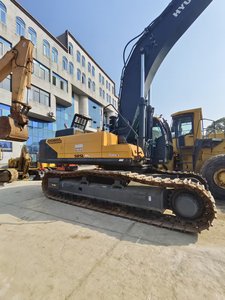 Pompe de boîte de vitesses pour excavatrice Hyundai 505LVS de 48 tonnes, fabriquée en Corée, capacité de la benne de 2,05 m³, excellente pour les grands projets de construction - Product Image 3