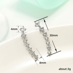 Orecchini a griffa scintillanti con zirconi cubici da donna, gioielli eleganti e minimalisti - Product Image 6