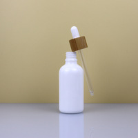 Flacons compte-gouttes en céramique blanche en porcelaine avec couvercle en bambou, flacon d'huile essentielle avec pipette en verre