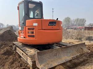 Excavatrice utilisée Offre Spéciale de HITACHI ZX75 Hitachi faite au Japon de bonne condition à vendre - Product Image 4