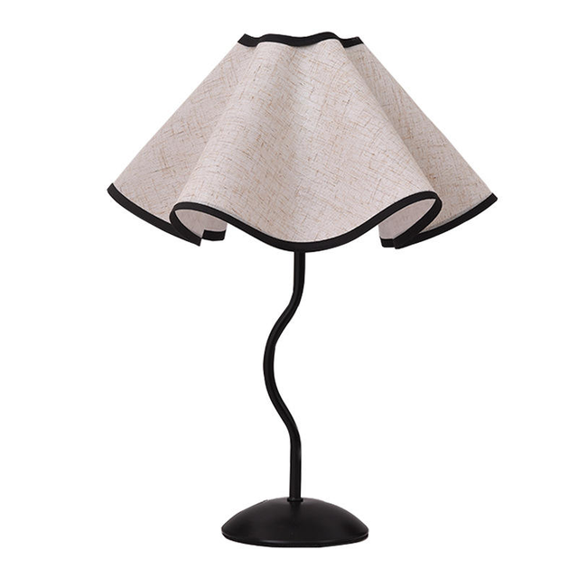 Modern and simple bedside lamp for bedroom ins creative petal-shaped retro table lamp