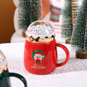 Tasse à café de Noël en céramique boule de neige de 500ml avec couvercle de paysage boule de neige tasse de luxe cadeau vacances saisonnières - Product Image 5