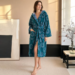 Accappatoio di Lusso Morbido e Assorbente 100% <span class=keywords><strong>Cotone</strong></span> Terry con Cappuccio, Certificato Oeko-Tex 100, <span class=keywords><strong>Vestaglia</strong></span> Lunga da <span class=keywords><strong>Donna</strong></span> - Product Image 1