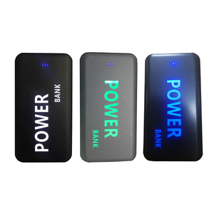 Power Bank Personalizzato con Logo LED 5000mAh con Luce LED <span class=keywords><strong>Ricarica</strong></span> <span class=keywords><strong>Rapida</strong></span> Caricabatterie Portatile <span class=keywords><strong>PowerBank</strong></span> per Cellulari - Product Image 3