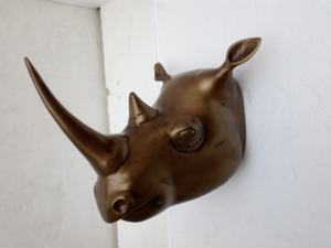 Cabeza de rinoceronte para pared - Product Image 3