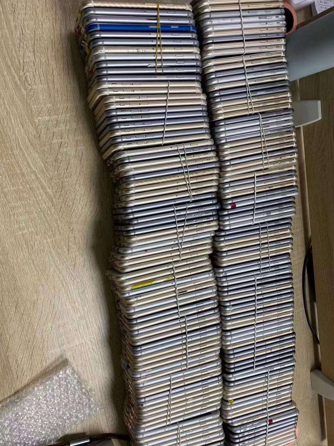 มีสีสัน