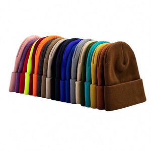 หมวกปักลายตามสั่งขายส่ง สีน้ำตาลดำ ไหมพรม หมวกเบเร่ต์ผู้ชายและผู้หญิงแบบถัก - Product Image 1