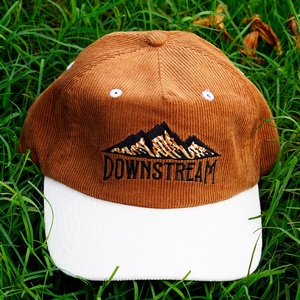 Casquettes Snapback non structurées personnalisées à 5 panneaux en velours côtelé avec logo brodé - Product Image 2