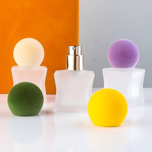 Eleganti Flaconi di Profumo in Vetro Satinato da 15ml con Design a Forma di Stella, <span class=keywords><strong>Tappi</strong></span> a Sfera Floccati <span class=keywords><strong>e</strong></span> Nebulizzatore a Pompa - Product Image 4