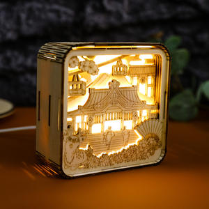 Lámpara de Noche Pequeña de Madera Tallada de Wonderland, Regalo Turístico, Regalo Creativo, Decoración Cultural Creativa de Madera, Lámpara de Noche OEM - Product Image 1