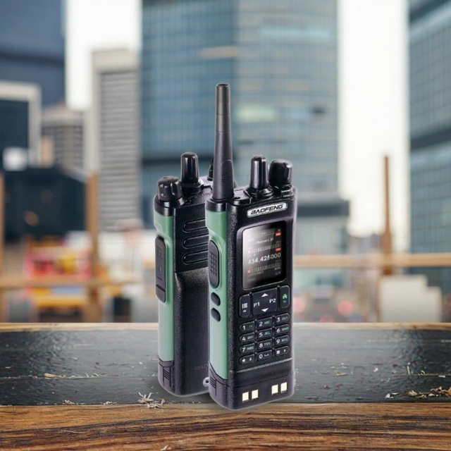 LOWER US TARIFF UV-32PRO High Power Dual Band Scan Dual Display FM Handheld for Radio 10W Intercom Factory Direct Walkie Talkie
