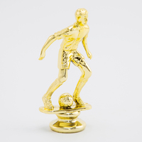 Pièces de trophées de joueur de football ABS plaqué or de haute qualité avec personnalisation GZ58