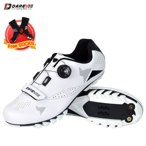 Chaussures de <span class=keywords><strong>VTT</strong></span> personnalisées Darevie chaussures de <span class=keywords><strong>VTT</strong></span> professionnelles chaussures de cyclisme <span class=keywords><strong>VTT</strong></span> d'intérieur pour hommes de couleur <span class=keywords><strong>blanche</strong></span> - Product Image 3