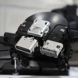 موصل مقبس USB 3.1 من النوع C أنثى قابل للعكس من هيكسينغ DSC-0150 للتثبيت العلوي على لوحة الدوائر المطبوعة 5 أمبير PA9T UL94V-0 - Product Image 3