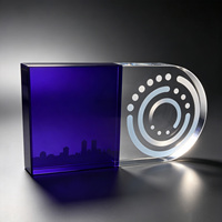 Neelpure 188059 Plaque personnalisée en cristal K9 violet en forme de D avec impression UV d'image technique pour récompense d'entreprise