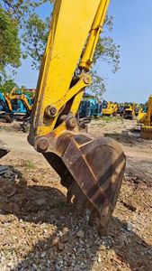 Excavadoras originales Komatsu PC200 usadas en buen estado, excavadora de orugas a la venta de 20 toneladas de segunda mano, perfecta para proyectos de excavación - Product Image 4