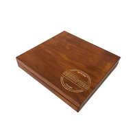 Humidor à cigares en bois haut de gamme avec logo gravé, rainures et séparateurs, boîte à cigarettes en bois de bureau, boîte cadeau en bois pour les demoiselles d'honneur