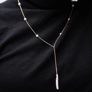 สร้อยคอไข่มุกน้ำจืดธรรมชาติแฟชั่นทันสมัยสำหรับผู้หญิง Wenchi พร้อมจี้ห้อยคอแบบโซ่คล้องไหปลาร้า เหมาะเป็นของขวัญสำหรับผู้หญิง - Product Image 1