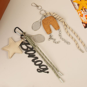Nouveauté sac suspendu <span class=keywords><strong>pantalon</strong></span> personnalisé étoile <span class=keywords><strong>raquette</strong></span> de tennis lettres anglaises sac de voiture porte-clés tissé pendentif décoratif porte-clés - Product Image 4