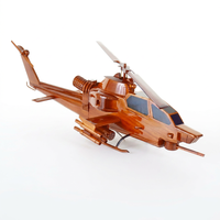 Modèle d'hélicoptère en bois - Artisanat vietnamien multi-types à collectionner VN GIA NHIEN CO. LTD Lieu d'origine VN ;28 Numéro de modèle SIB
