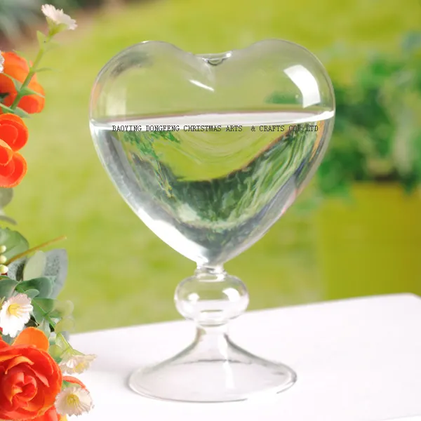 Пользовательские ручной работы в форме сердца белые дешевые 15 см высокие стеклянные вазы