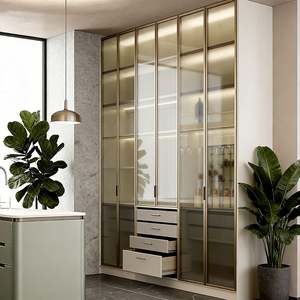 Armoire sur mesure Balom, design moderne minimaliste blanc, avec portes en verre, tiroirs de rangement et étagères ouvertes pour la chambre à coucher - Product Image 5