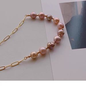 Collier de perles baroques en forme d'Edison pour femmes, couleur bonbon, plissé, accessoire de luxe de niche - Product Image 3