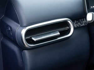 Leapmotor A10 403 Enoy Edition 2026, SUV compact 100% électrique, couleur argent galaxie, autonomie 403 km (CLTC), véhicule électrique pour l'exportation - Product Image 6