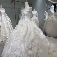 Robe de mariée de bal en organza à volants SH3811, bustier, avec rosettes et motifs floraux 3D, traîne cathédrale, grandes tailles, sur mesure, vente en gros