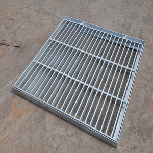<span class=keywords><strong>Grille</strong></span> de protection de gouttière en acier inoxydable robuste sur mesure, design traditionnel, anti-corrosion, durable pour allées extérieures et trottoirs - Product Image 2