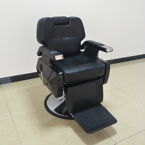 Fauteuil de barbier robuste conçu pour durer dans les salons très fréquentés, avec repose-pieds pour un confort accru pour vos clients - Product Image 2