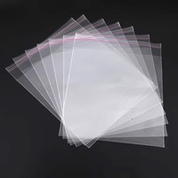 Sacs rétractables transparents personnalisés en BOPP avec fermeture auto-adhésive, impression en héliogravure, emballage jetable pour vêtements, format A4, emballage de produits quotidiens