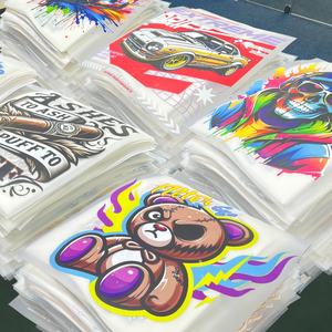 Transferts DTF en vinyle <span class=keywords><strong>de</strong></span> dessins animés lavables pour vêtements, prêts à être pressés, autocollants <span class=keywords><strong>de</strong></span> transfert thermique à haute élasticité, décalcomanies thermocollantes - Product Image 3