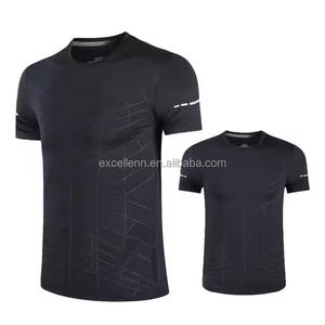 Camiseta Esportiva Unissex Personalizada com Impressão Sublimada e Logo Personalizado, Camiseta Masculina Barata em Poliéster de Secagem Rápida - Product Image 2