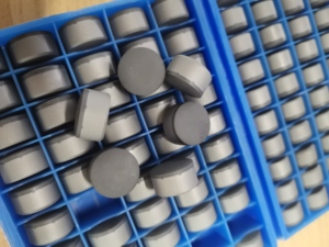 Cortador <span class=keywords><strong>PDC</strong></span> de Desempenho Estável com Cúpula de 1308mm, Substrato de Carboneto de Tungstênio, Pastilha <span class=keywords><strong>PDC</strong></span> para Aplicações de Perfuração - Product Image 3