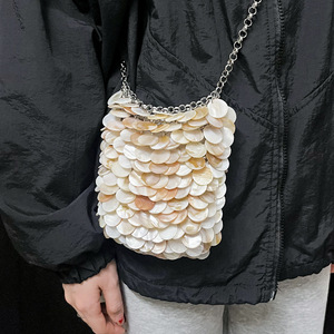 Bolso de Mujer de Hombro Estilo Hada con Cadena, de Piel Genuina Suave, con Lentejuelas Naturales de Fritillaria, Estilo Festivo Novedoso 2026 - Product Image 1