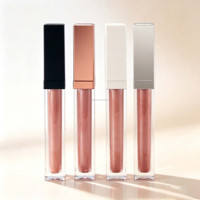 Gloss à lèvres carré mat rose doré 5 ml de notre marque avec bouchon à vis, cosmétique de maquillage. Plusieurs couleurs, hydratant et lissant