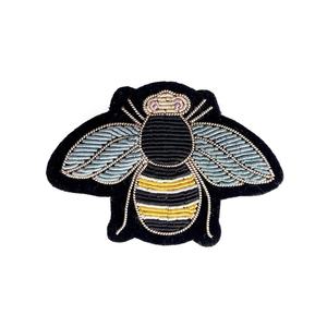 Broche abeille/Patch brodé à la main Broche personnalisée/Mode de haute qualité - Product Image 1