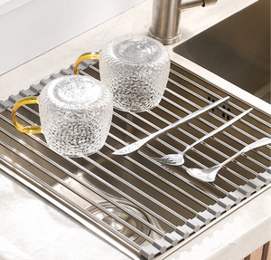 Escurridor de Platos Plegable de Acero Inoxidable Searik, Enrollable, para Usar Sobre el Fregadero, Portátil, para Cocina (17"x15.7") - Product Image 4
