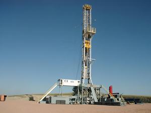 ציוד קידוח שמן גולמי רכוב על משאית ZJ40CZ 4000 מטר, אסדת קידוח בארות נפט - Product Image 3