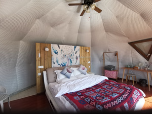 Abri Glamping de qualité supérieure combinant une durabilité fonctionnelle au design élégant pour une utilisation dans les parcs, les réserves naturelles, tente dôme de 6m de diamètre - Product Image 4