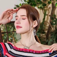 Pendientes Colgantes FanKe Estilo Étnico Retro Europeo-Americano con Borlas de Aleación y Zirconia, Pendientes Exóticos de Turismo con Toque Literario