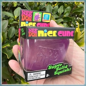 ของเล่นบีบคลายเครียด Schylling Needoh Nice Cube พลาสติกเสริมสร้างประสาทสัมผัส ช่วยลดความวิตกกังวล เหมาะสำหรับเด็กผู้หญิงและผู้ใหญ่ - Product Image 3
